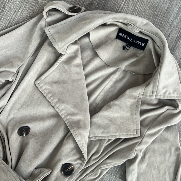 KENDALL & KYLIE COAT - Picture 3 of 3